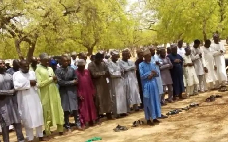 Crisis As Civil Servants in Zamfara State Hold Special Prayers Over Non-Payment of Salaries Since January